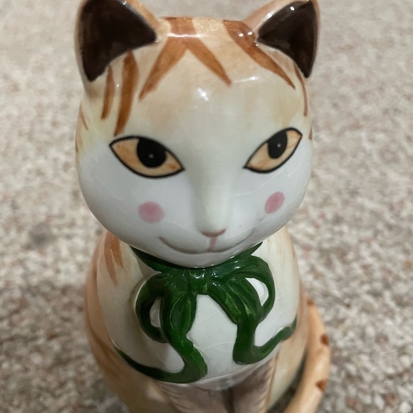MCM Striped Ceramic Cat Figurine Whimsical Tabby Feline Green Bow Vintage Kitsch - Picture 7 of 7